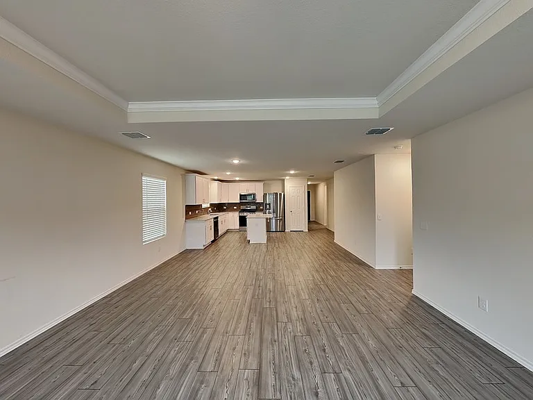 16009 Rein Ave — Photo 3