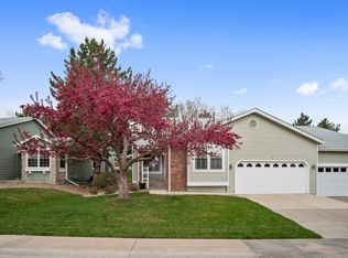 8 Sutherland Ct, Highlands Ranch, CO 80130