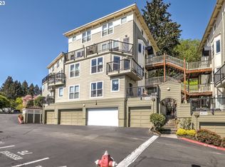 405 NW Uptown Ter APT 1B, Portland, OR 97210