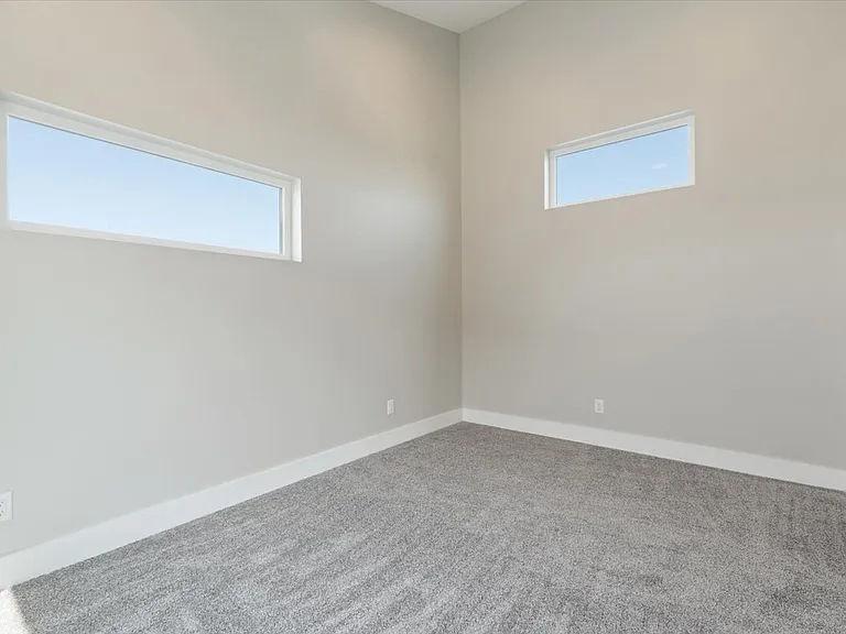 6136 Mississippi Ave — Photo 18