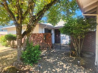 2750 NW Eastway Ct, Beaverton, OR