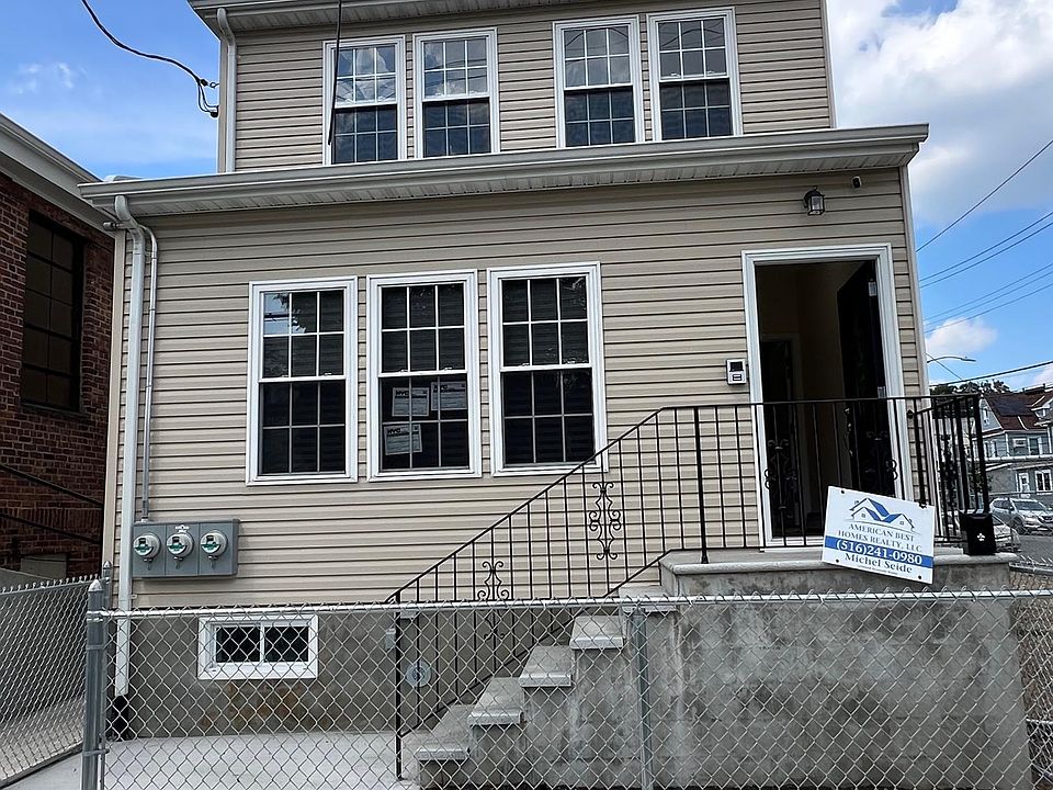 1st image of 17017 107th Ave #2