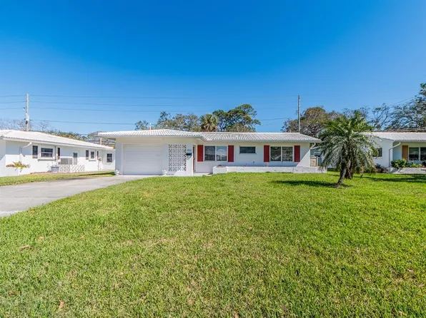 8623 140th Way, Seminole, FL 33776