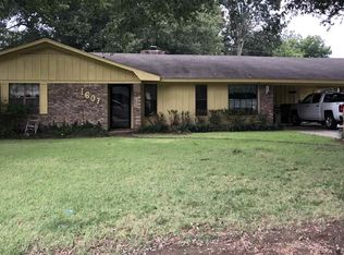 1607 S Lowe St, Stuttgart, AR 72160