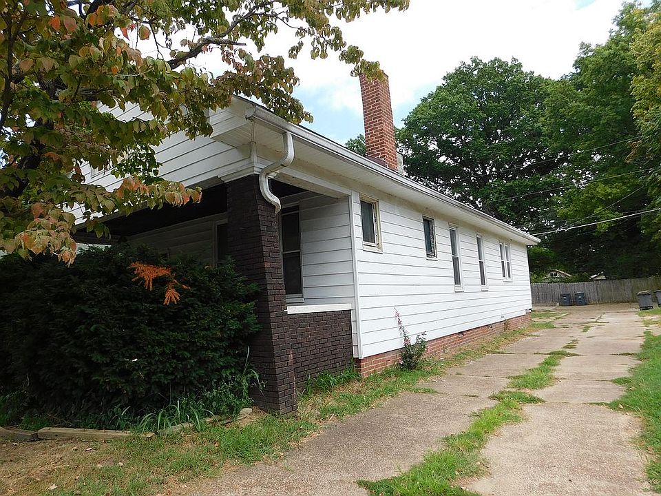 2nd image of 1660 S Evans Ave