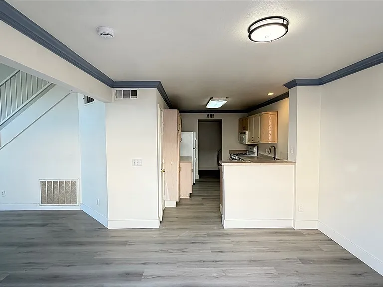 8413 Blazing Sun Ave — Photo 9