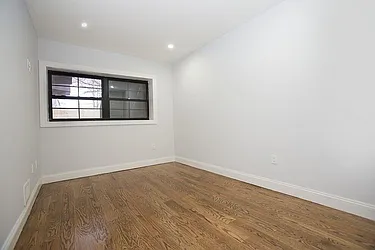 Rented by Space Marketing Shop