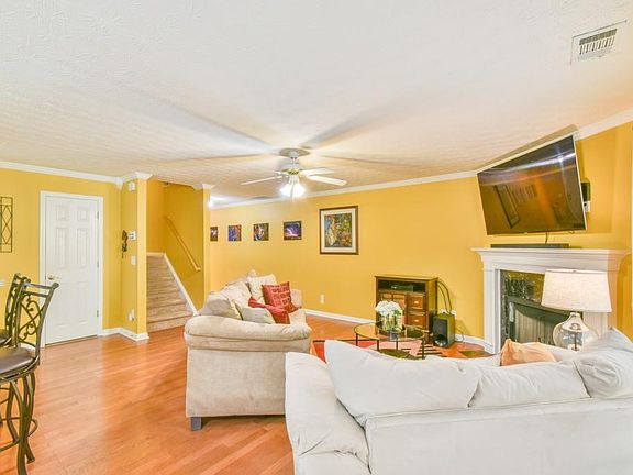 5th image of 687 Shadow Lakes Dr