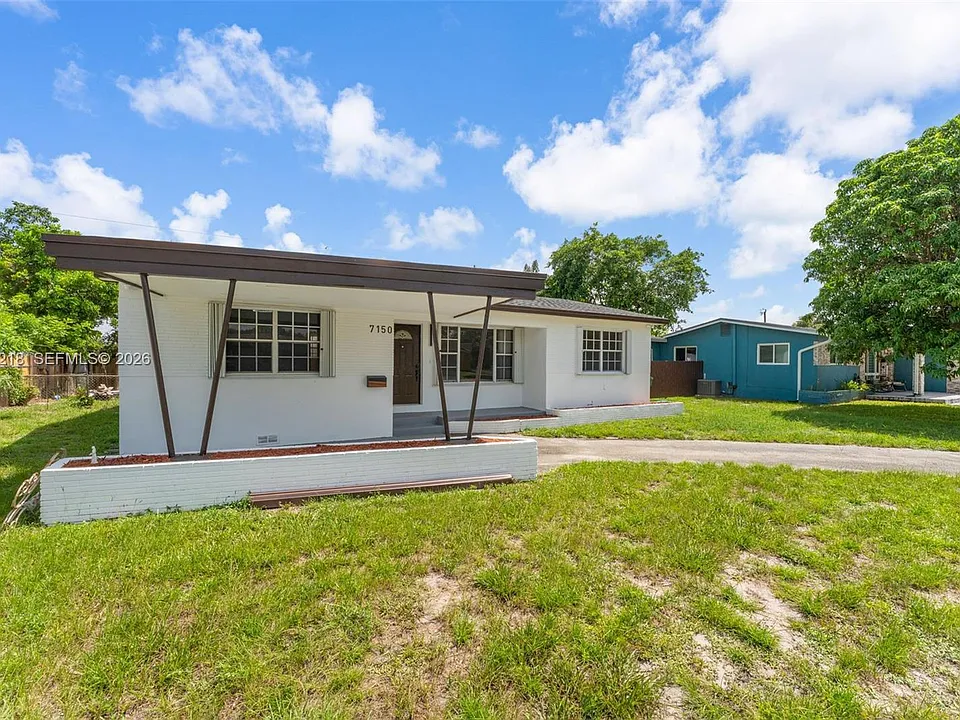 7150 SW 10th St