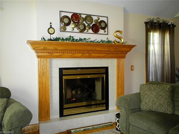 5th image of 490 Terra Verde Ave