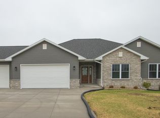 1100 Matador Dr, Platteville, WI 53818