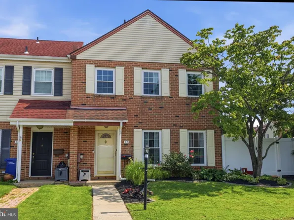77 Andover Dr, Langhorne, PA 19047