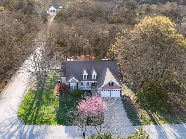 5937 Peachtree Dr, Hillsboro, MO 63050