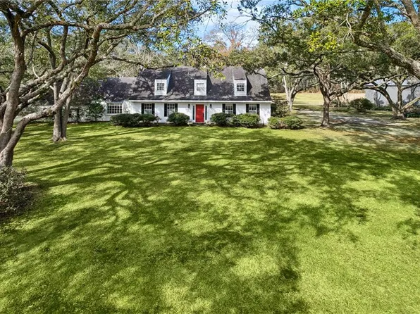 304 Royal Dr, Slidell, LA 70460