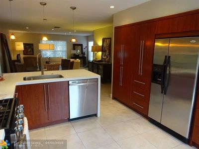 5661 NW 100th Ct, Doral, FL, 33178