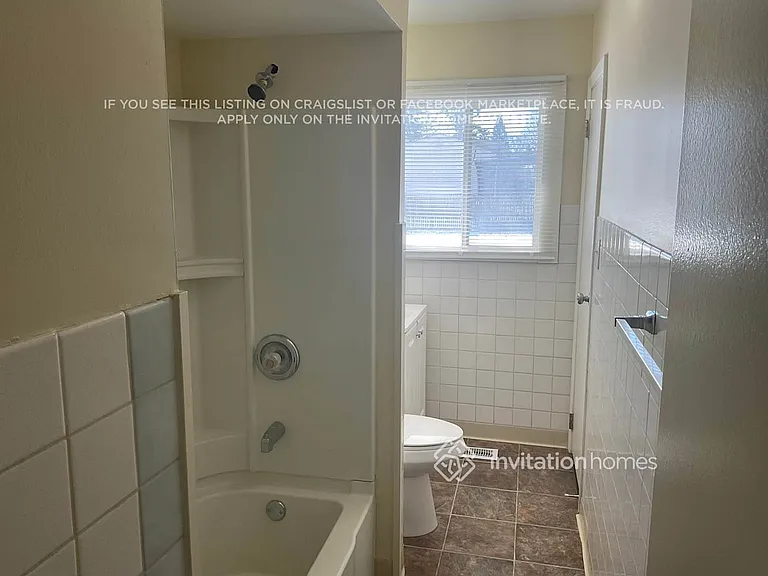 17 Concord Ave — Photo 7