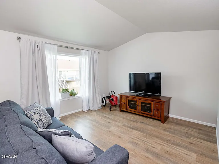 5610 Lou Ann St — Photo 10