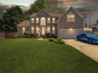 203 Robinhood Rd, Chesapeake, VA 23322