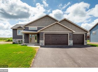 3156 Kingston St, River Falls, WI 54022