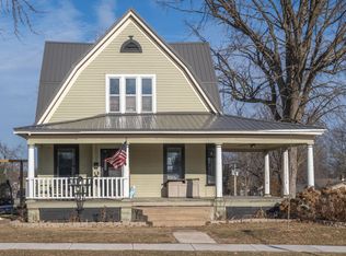 37 E La Salle Ave, Barron, WI 54812