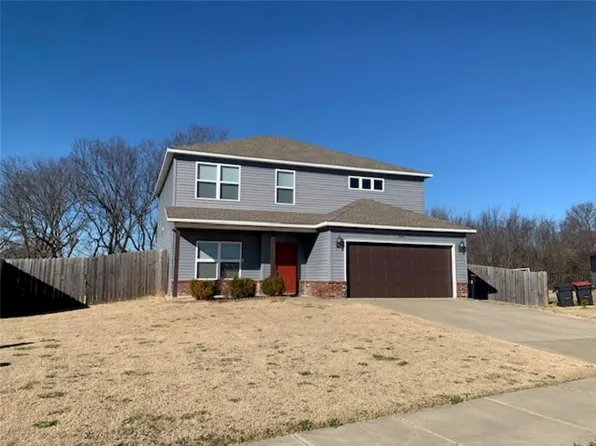 3456 Catalana St, Springdale, AR 72764