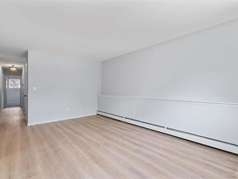 49 Georgia St #B — Photo 8