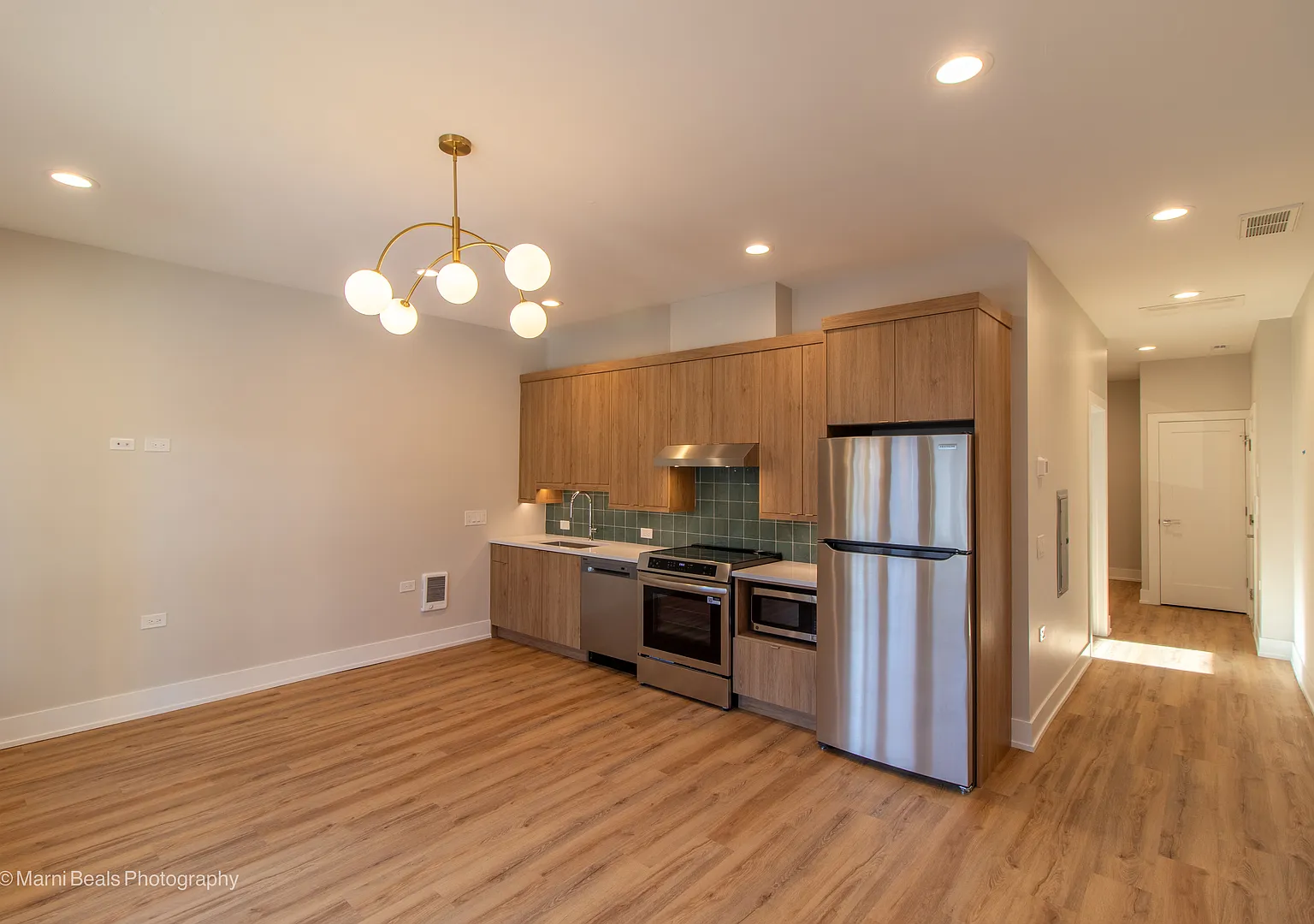 1 bed, 740 sqft, $1,800 — Photo 4