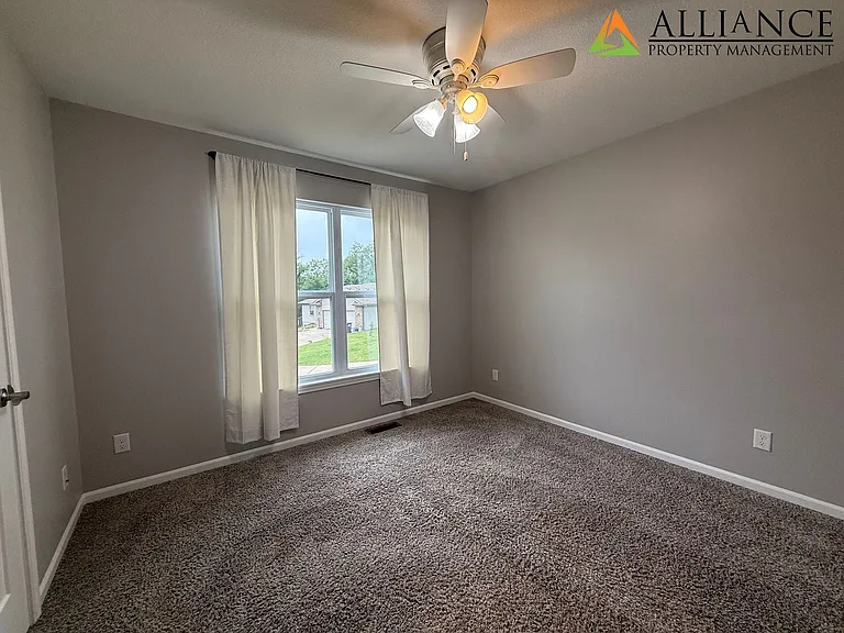 112 Quail Ct — Photo 29