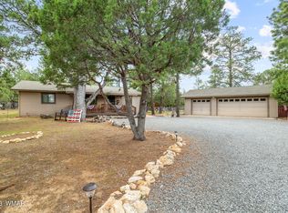 2862 Cedar Rdg, Overgaard, AZ 85933