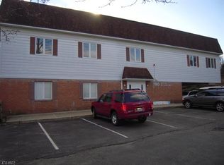 190 Dayton St STE 4, Ridgewood, NJ 07450