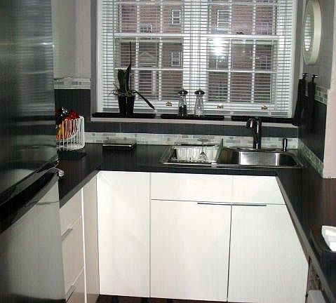 3rd image of 672 N Franklin St #A