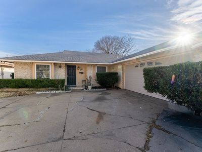 421 W Springdale Ln, Grand Prairie, TX, 75052