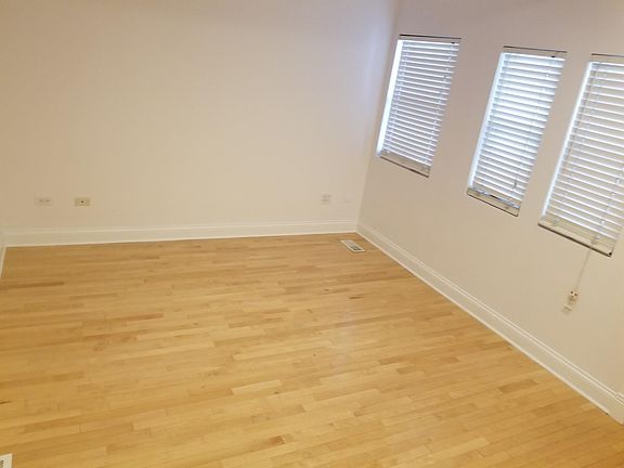 5th image of 1616 N Wolcott Ave #1F