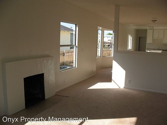 4th image of 121-23 E 2nd St