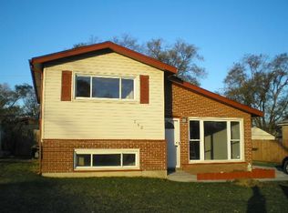 740 N Craig Pl, Addison, IL 60101