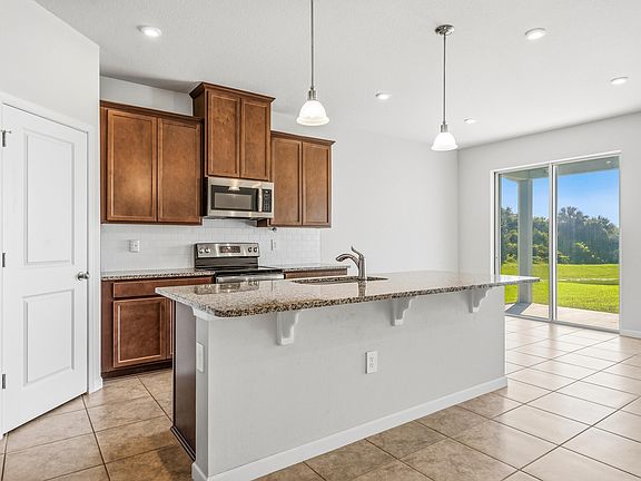 3rd image of 6640 Canterbridge Drive