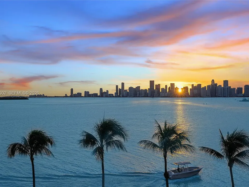 5242 Fisher Island Dr #5242