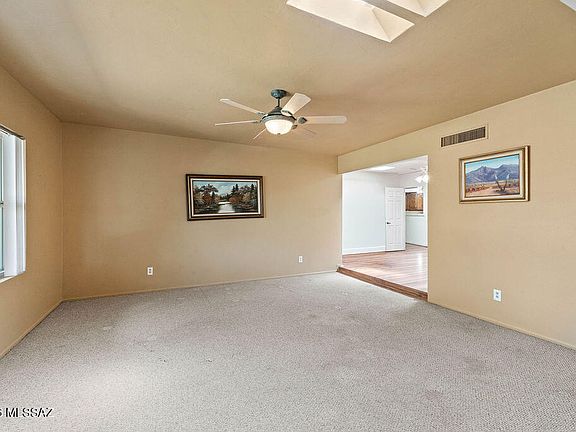 5th image of 2201 S Hearthstone Ave