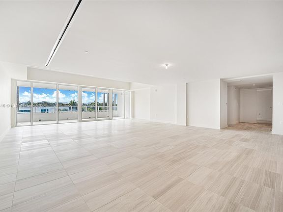 3rd image of 4701 N Meridian Ave #418