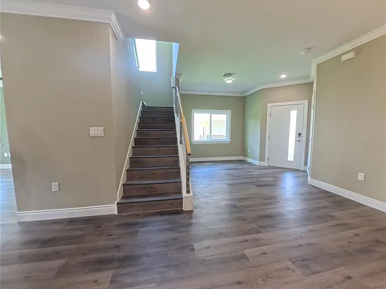 1835 Brentwood Ct — Photo 6