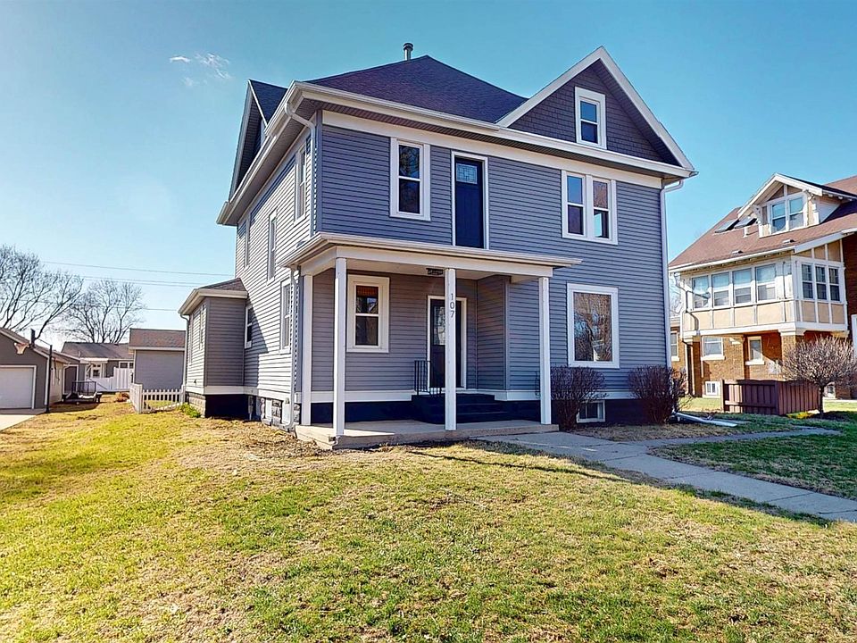 1st image of 107 S Lena St