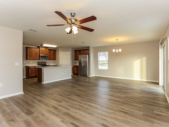 5th image of 6738 Sandle Dr