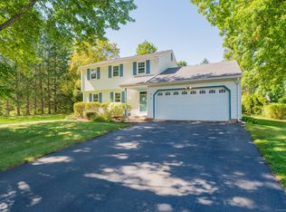 6 Holcomb Hill Rd, Windsor, CT 06095