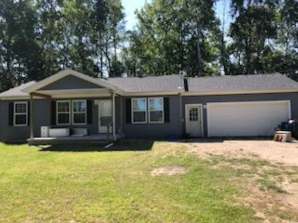 4810 N Geneva Rd, Coleman, MI 48618