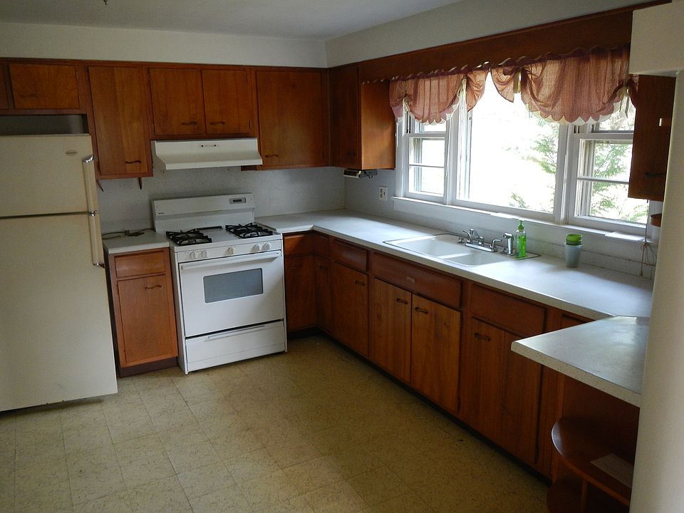 2nd image of 167 Pall Rd