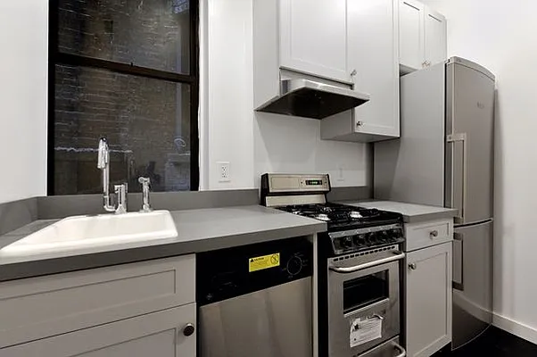 Rented by Aether Property Group | media 20