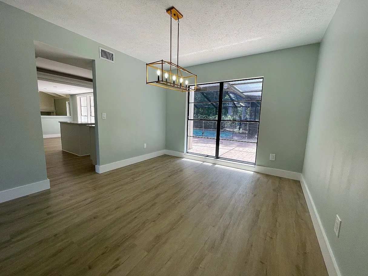 4 bed, 2.5 bath, 2220 sqft, $3,195 — Photo 4