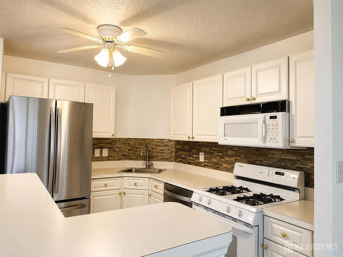 2 bed, 2.5 bath, 1431 sqft, $2,750 — Photo 4