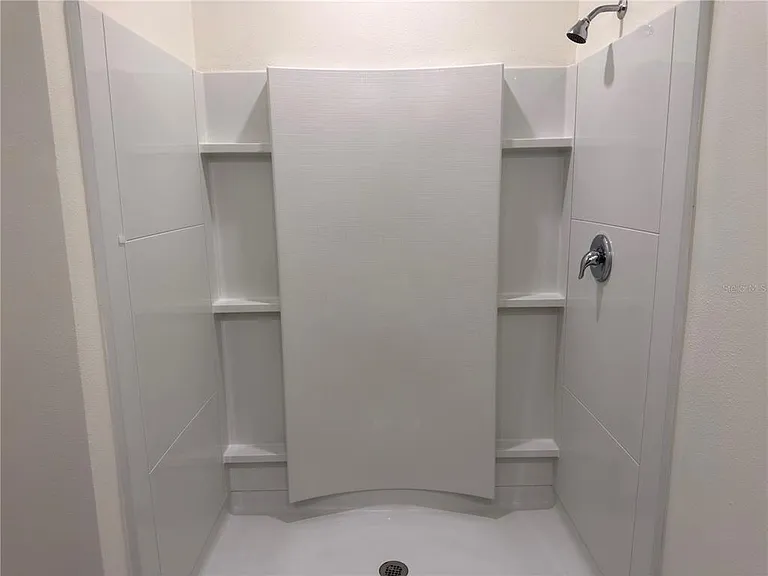 308 Sofia Ln — Photo 18