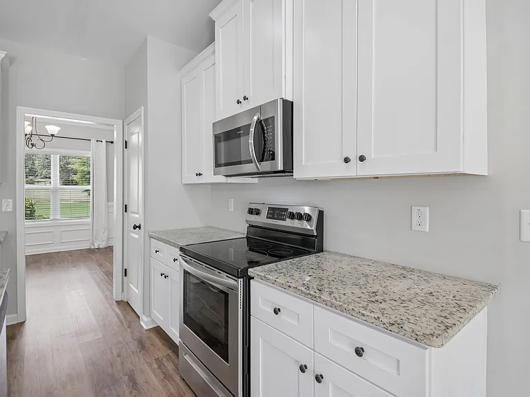1121 Birchwood Dr — Photo 15